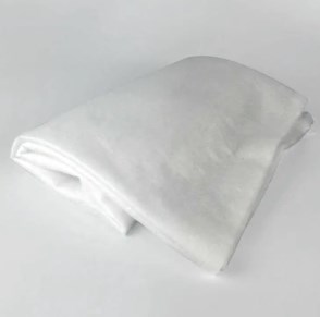 Anong Mga Natatanging Katangian ang Ginagawang Mahalaga ang Needled Cotton sa Parehong Industrial at Home Application?